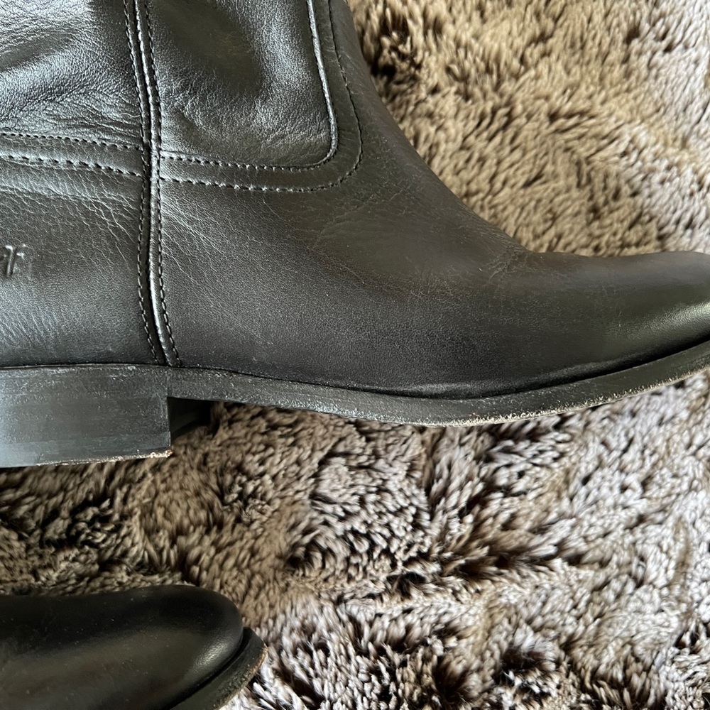 Frye Cara Roper Short Boot, size 6.5 - Picture 13 of 16